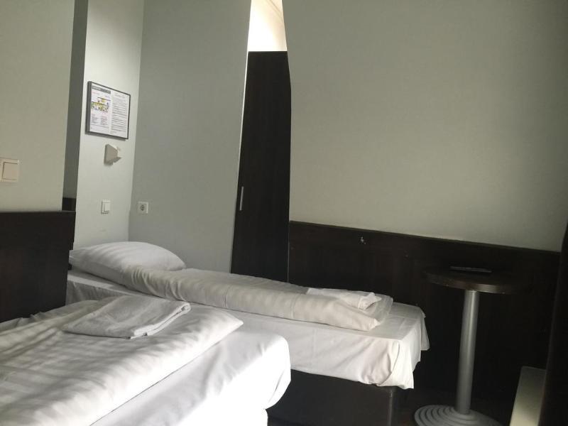 Hotel Damrak Амстердам Екстериор снимка